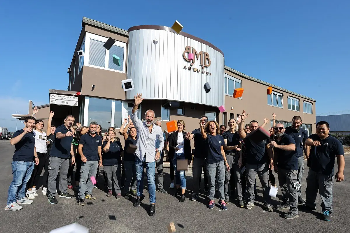 a7f27b03aea2422c9e0d3f03750676fe